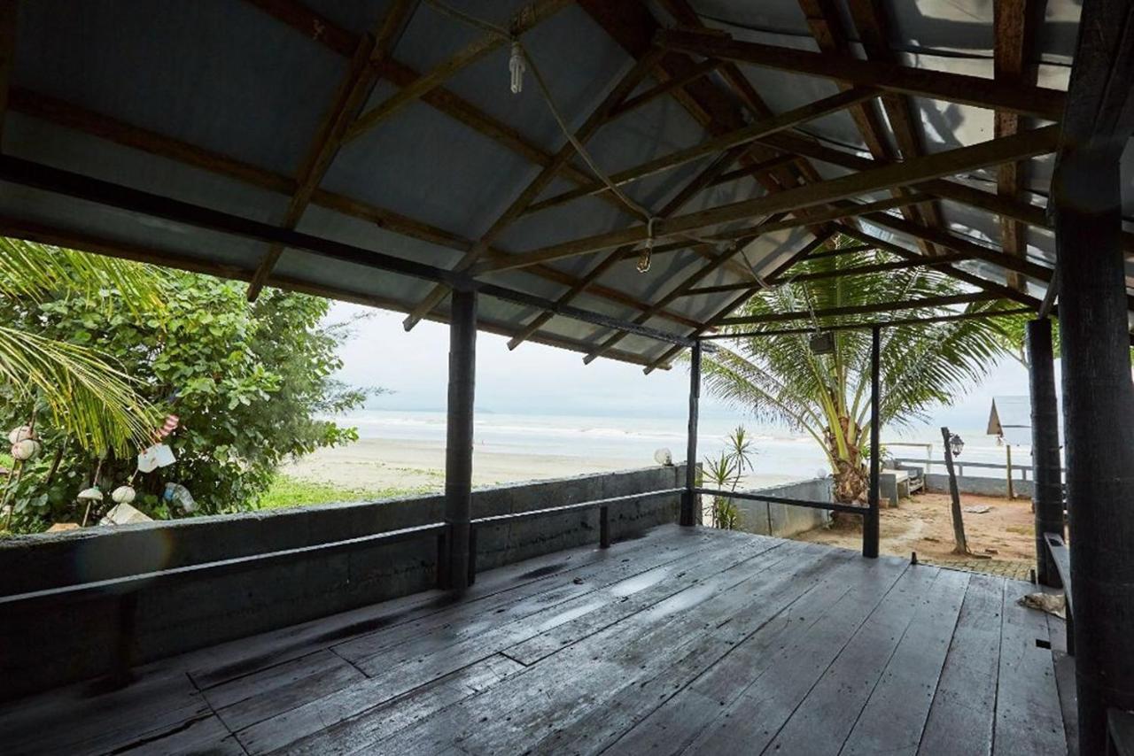 玫瑰别墅 Kampung Sungai Karang 外观 照片